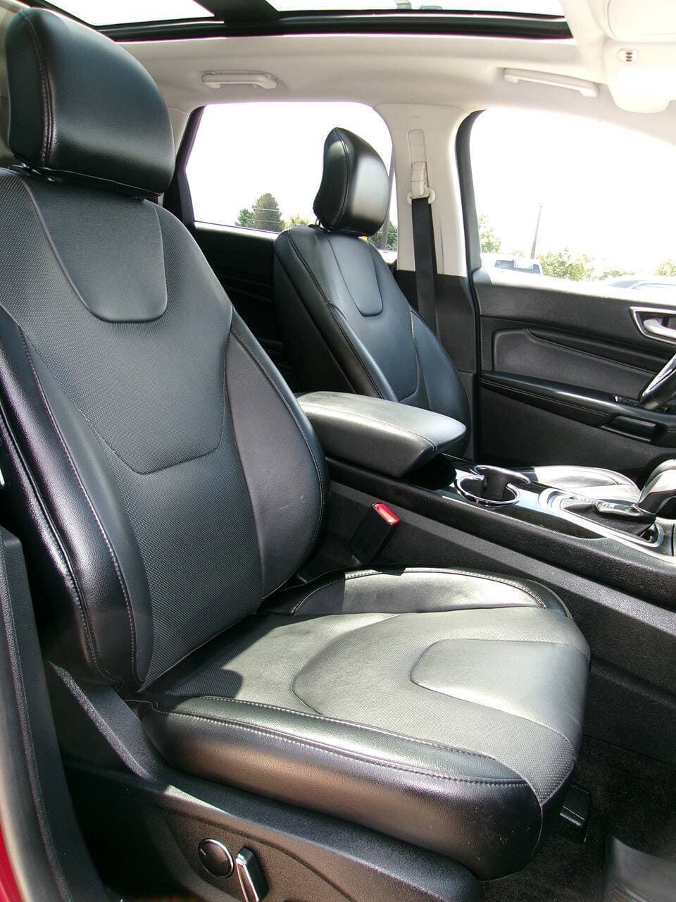 2017 Ford Edge — photo 20 of 23
