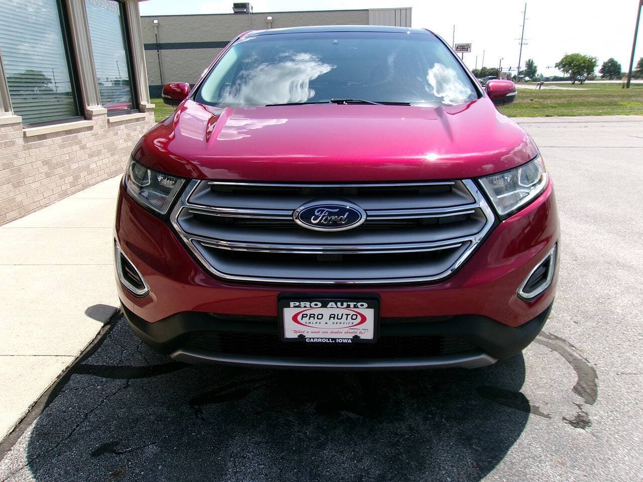 2017 Ford Edge — photo 3 of 23