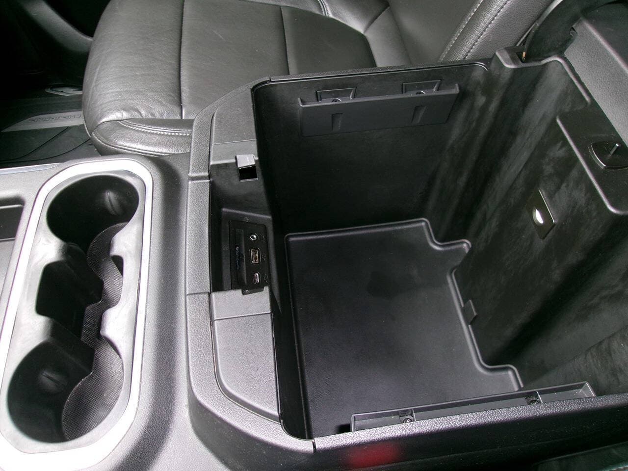 2019 Chevrolet Silverado 1500 — photo 17 of 21