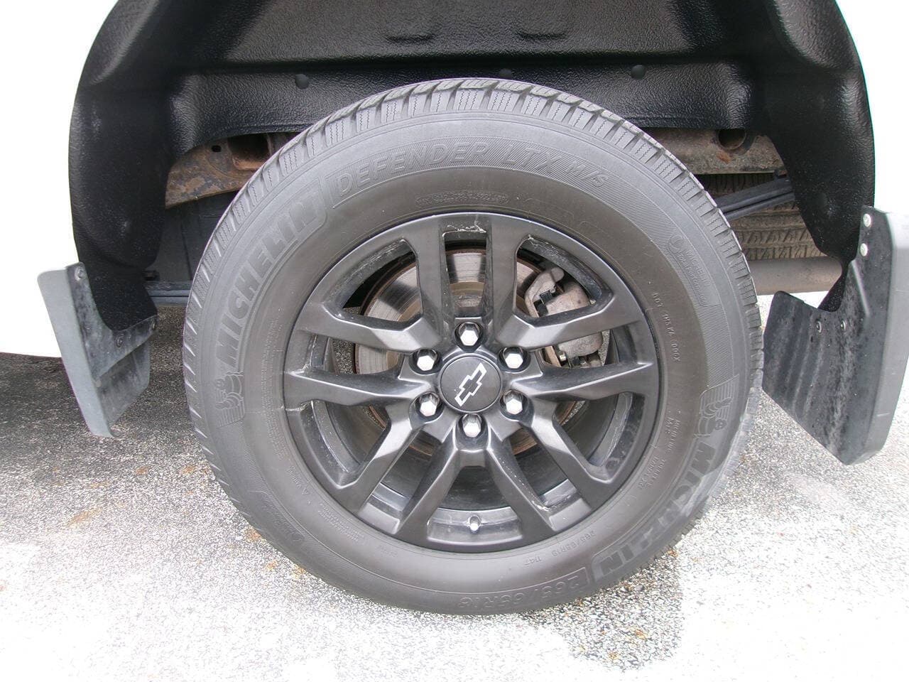 2019 Chevrolet Silverado 1500 — photo 8 of 21